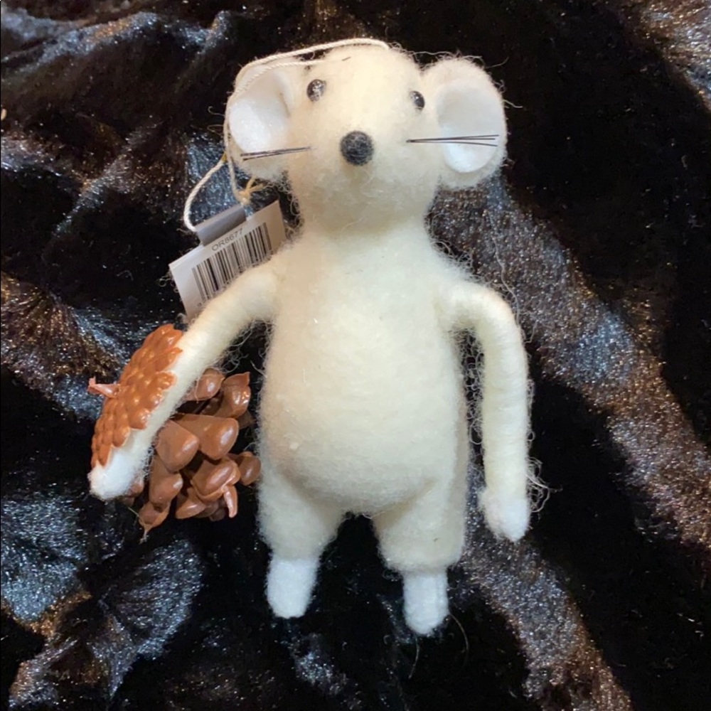 Mouse ornament